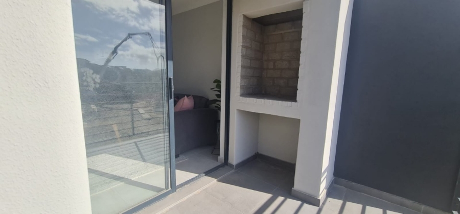 2 Bedroom Property for Sale in Parklands East Western Cape